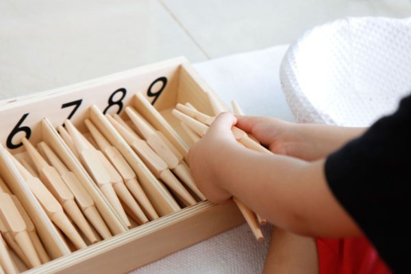 Caja Husos Montessori Mumuchu
