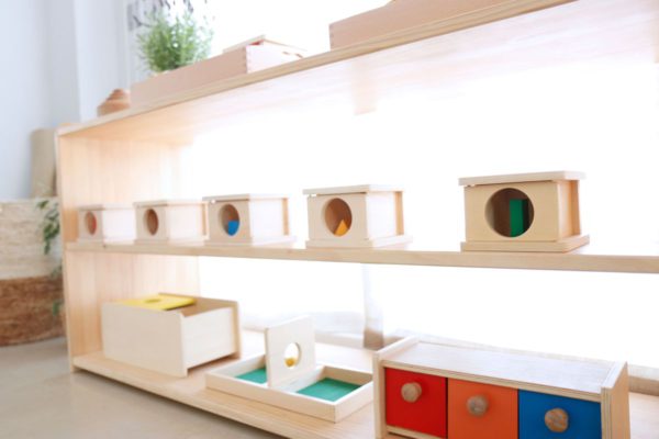 Cajas de permanencia Montessori en Mumuchu