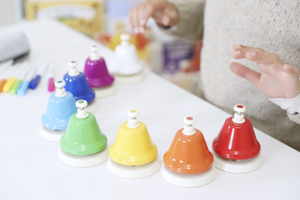Campanas de botón para aprender música en casa o en el aula