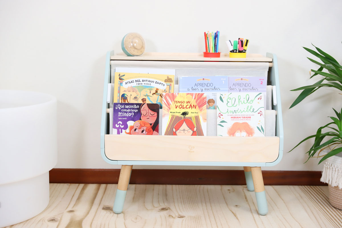 Un mueble educativo para fomentar autonomía, lectura y creatividad