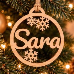 Bola de Navidad de madera personalizada con nombre - Copos de nieve