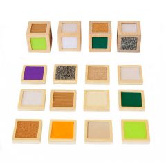 Cubos y piezas de madera táctiles para emparejar - Andreu Toys