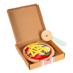Pizza en porciones con ingredientes - Small Foot