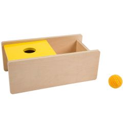 Caja de permanencia de madera con pelota - Montessori