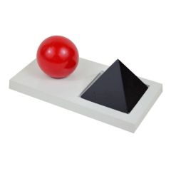 Figuras de madera con bandeja sustantivo y verbo - Montessori